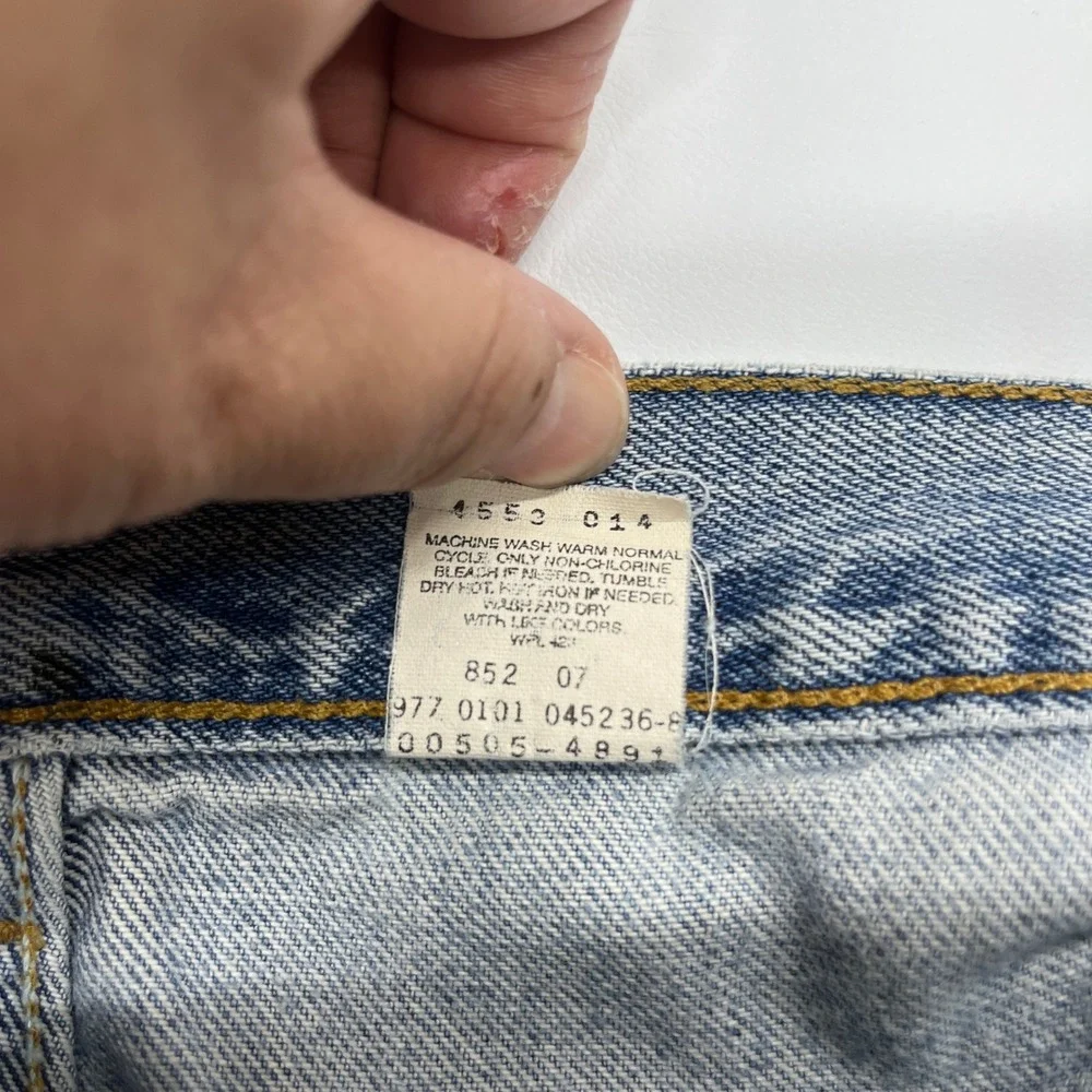 Levis 505 Regular Fit Jeans 36x30 Light Wash Blue Vintage 2001 Denim Mens